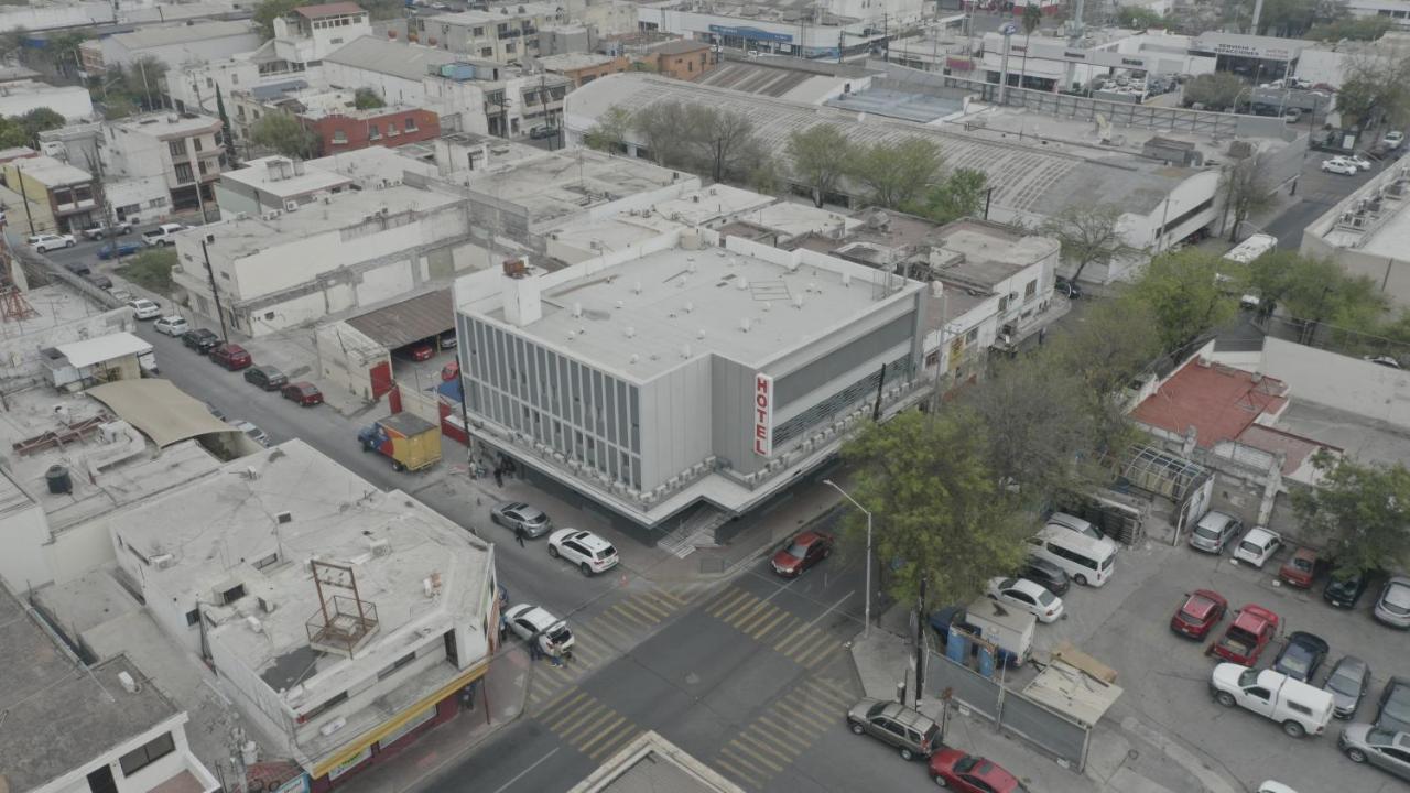 Hotel Hc Express Monterrey Exterior photo